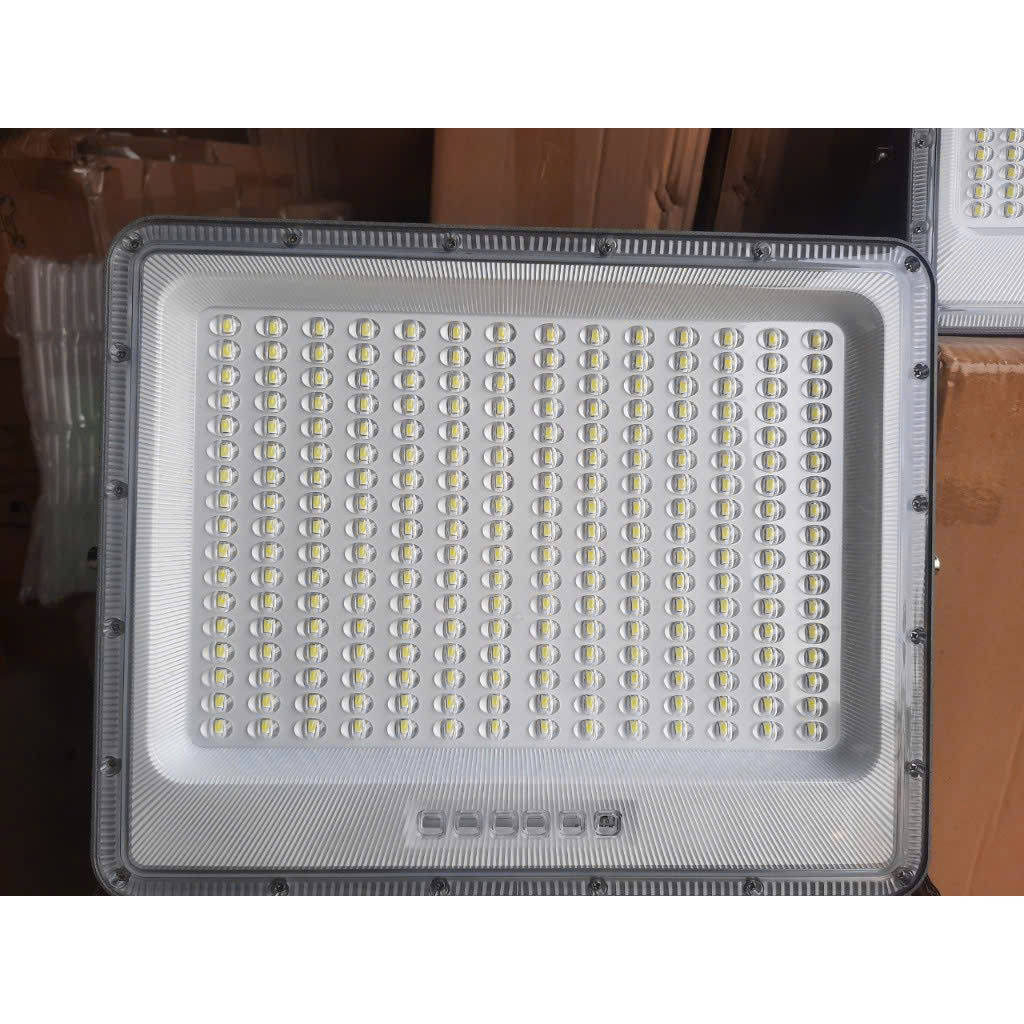 ĐÈN PHA MẮT NGỌC NLMT SOLAR X500W